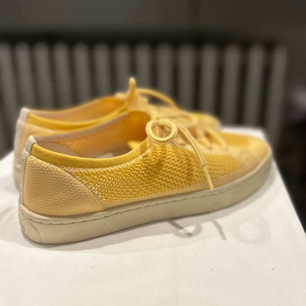 Sólidos Ashore Sneaker Marigold Size 7.5